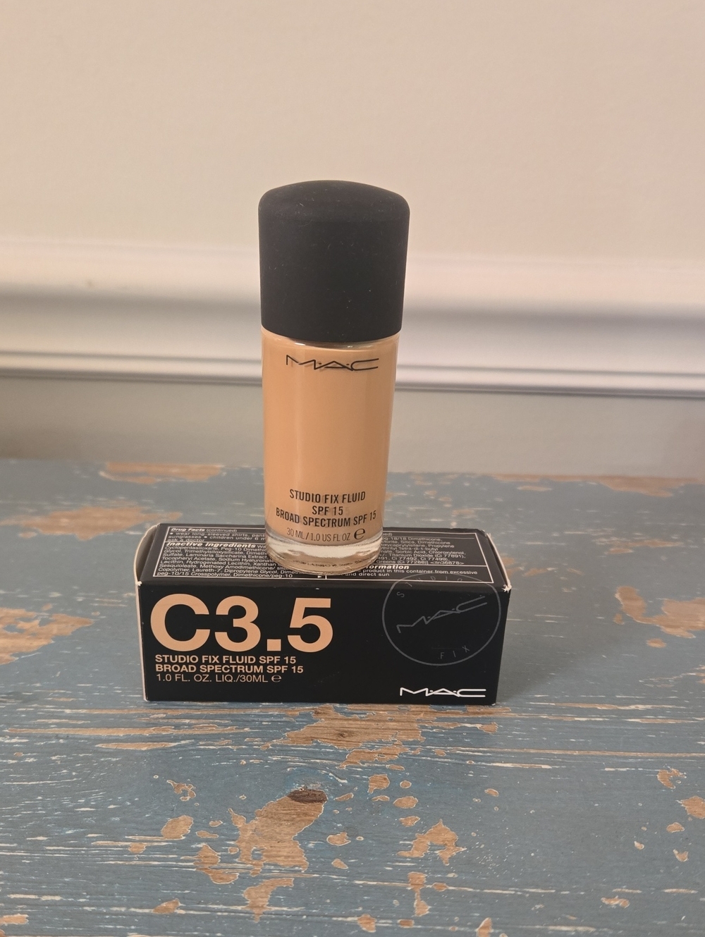 MAC Cosmetics Studio Fix Fluid SPF 15 Foundation - C3.5 (New In Box)